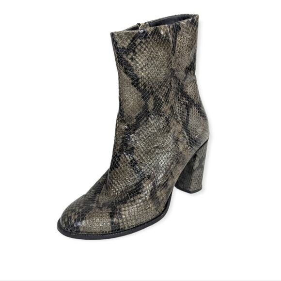 Closed Womens Shoes Olive Grey Snake Print Heeled Booties Size 7 - Picture 1 of 7